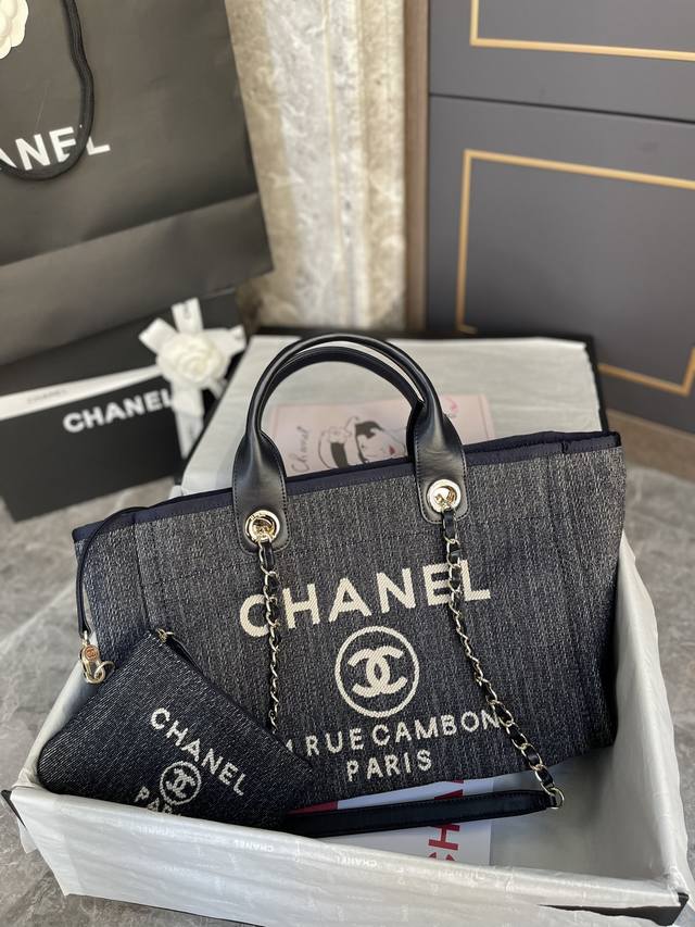 法国 高端定制品 Chanel As3257# Chanel 2022新色母子沙滩牛仔帆布包 经典旅游购物袋系列 原版牛皮手柄 妈咪包简易的搭扣设计 任何细节对 - 点击图像关闭
