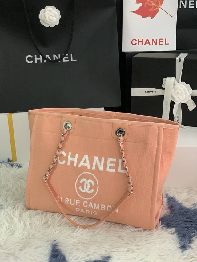 法国 高端定制品 Chanel As67001# Chanel 2022新色母子沙滩牛仔帆布包 经典旅游购物袋系列 原版牛皮手柄 妈咪包简易的搭扣设计 任何细节