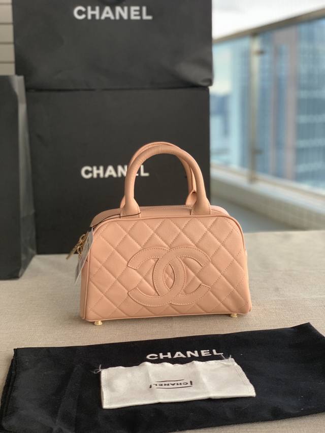 Chanel 25X14X9Cm 2022年最新希望尔顿手提包 颗粒小球纹系列 全新至尊版本 正品打版 进口的材质手感舒适细腻 容量超大 手提女包更有时尚魅力