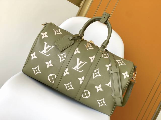 M46 黑色 M46671绿色本款 Keepall Bandouli re 45 取材 Monogram Empreinte 压纹皮革 呈现大号 Monogra