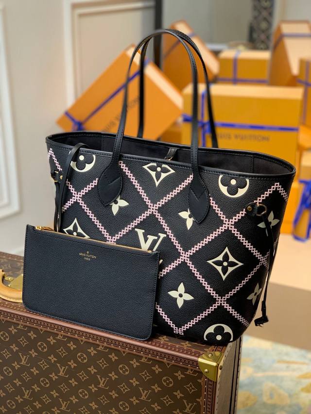 原单m46040黑色 特 Ddd 2022 春季系列 Neverfull 手袋取材 Monogram Empreinte 皮革 以印花 压纹和刺绣呈现别致图案