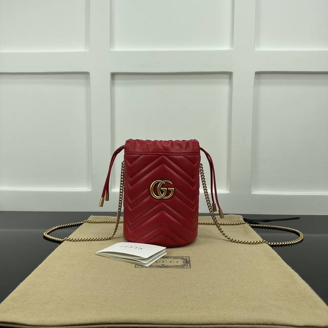 Gucci新款专柜品质 顶级原单货 原厂皮 实物实拍 款号 575163新红色 尺寸w19Xh17 Ddd
