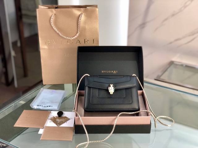 双十一特价 Bvlgari 宝格丽专柜新款标志性 Serpenti Forever 迷你双层蛇头包 独家正品开模定制 进口意大利小牛皮浅金镀金黄铜经典蛇头搭扣