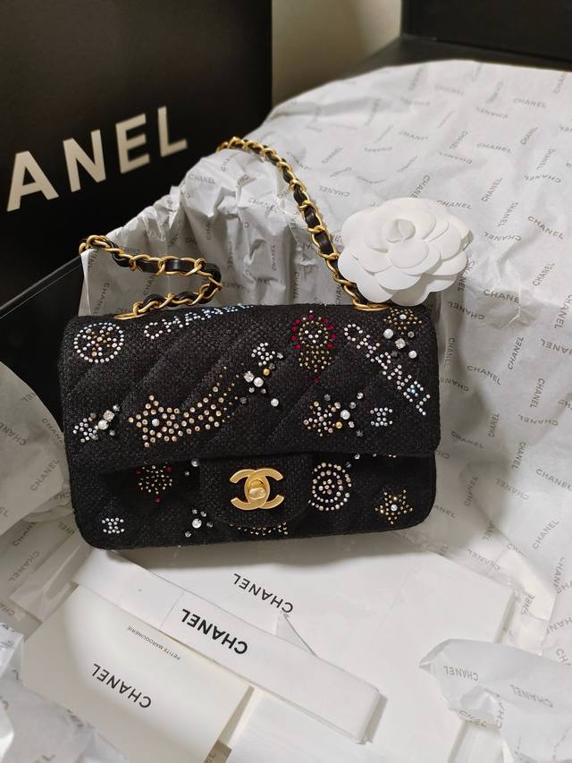 Chanel 24C Cf 琉璃珍珠 小号20Cm 现货 又一sequins装饰匠心之作 这珠光宝气的时髦 爱了