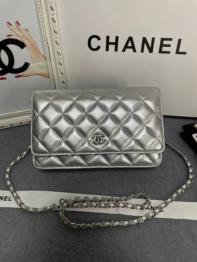 Chanel33814# 经典款进口小羊皮珠光色菱格发财包18K金五金对原版开发 尺寸 13X19.5X3.5Cm