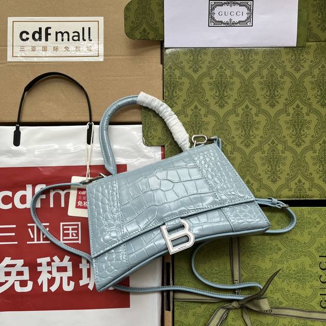 原厂皮配 Cdfmall三亚免税店手提袋 全网首发balenciaga Gucci 联名在gucci诞辰百年之际发布了全新 Aria-时尚咏叹调 系列两个品牌的