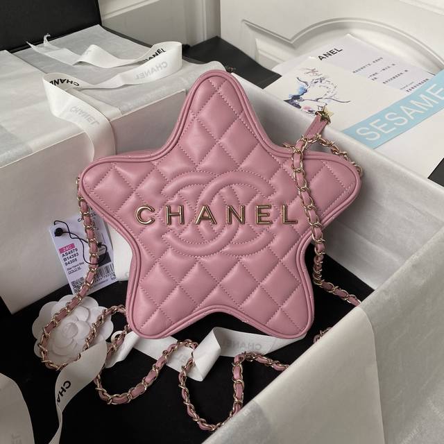 Chanel24C的包包赢麻了五角星包包as4579 为呼应洛杉矶的动人和感性 并完美呈现hollywood 的百变与五光十色 Virginieviard从19