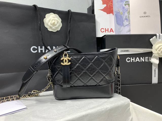 顶级货_ 法国高端定制品 Chane1 As91810 流浪包 2020年chane1最新概念细节 高雅 时尚 精美 配了上季的宽handle Chanel L