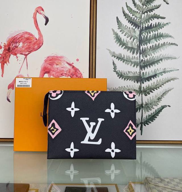 Louis Vuitton 顶级原单 独家背景 M80751 尺寸: 25 X 20 X 5.5 厘米 2021 秋季 Wild At Heart 胶囊系列 T
