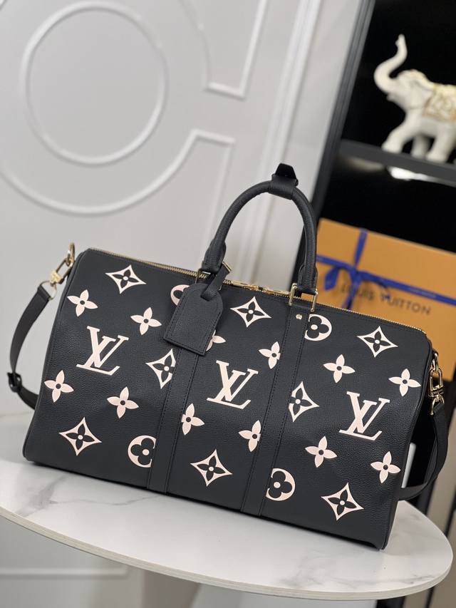 顶级原单 M46 独家实拍 本款 Keepall Bandouli re 45 取材 Monogram Empreinte 压纹皮革 呈现大号 Monogram