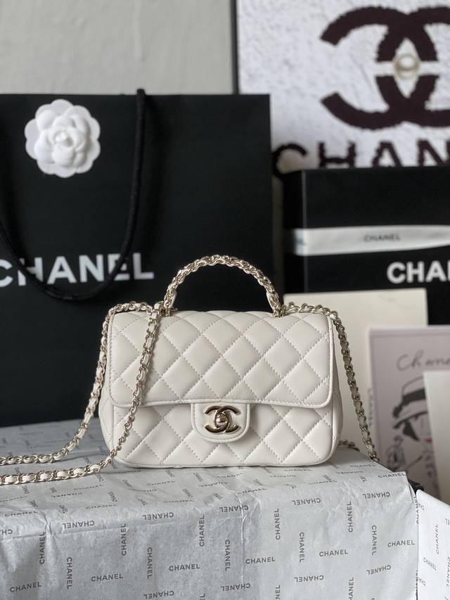 Chanel23A钻石手柄cfmini提前上新拿到as4140小号 每年最隆重的一季手工坊本来6月上新没想到5月就悄悄上啦 这季最看好的一款又是