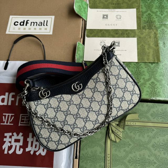 原厂皮配 Cdfmall三亚免税店手提袋 Ophidia系列小号手袋 配斜挎肩带 。GG标识由20世纪30年代的Gucci钻石菱格纹演化而来，并从此成为Gucc