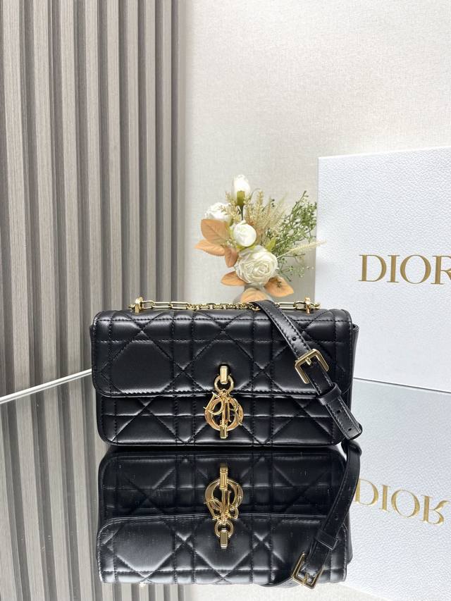 正品级 Dior迪奥顶级原单 砖柜最新miss Daisy链条包new标志性超大藤纹格，经典 的字母吊